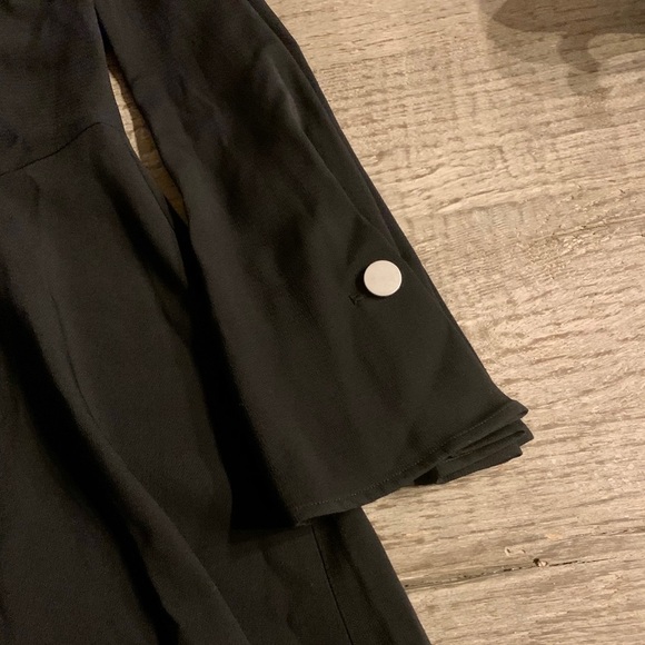 ALC Benett Dress in Black. - Picture 8 of 9